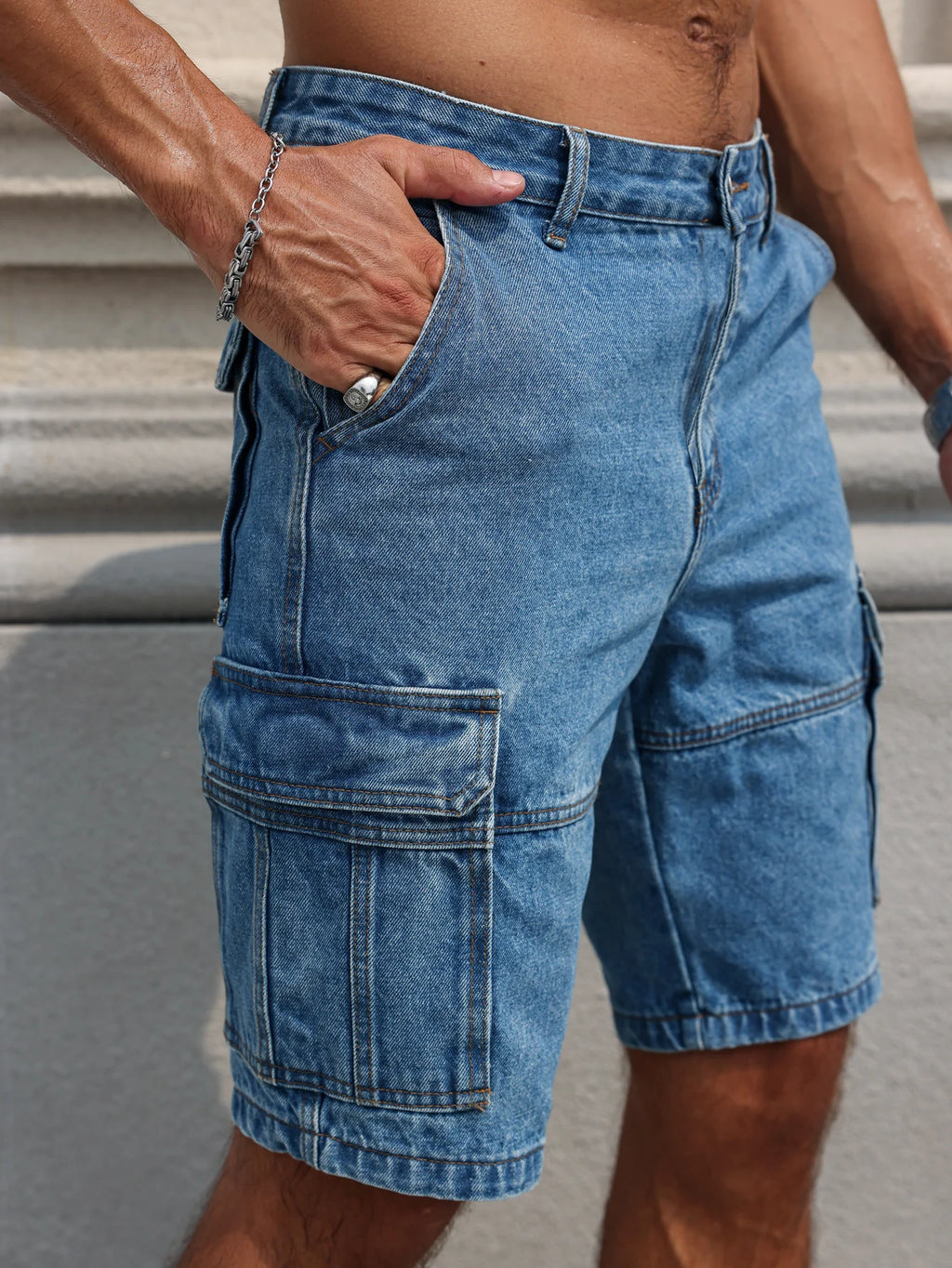Men's Summer Workwear Denim Shorts, Blue Multi-Pocket Style. Stylish and Casual, Suitable for Streetwear.
